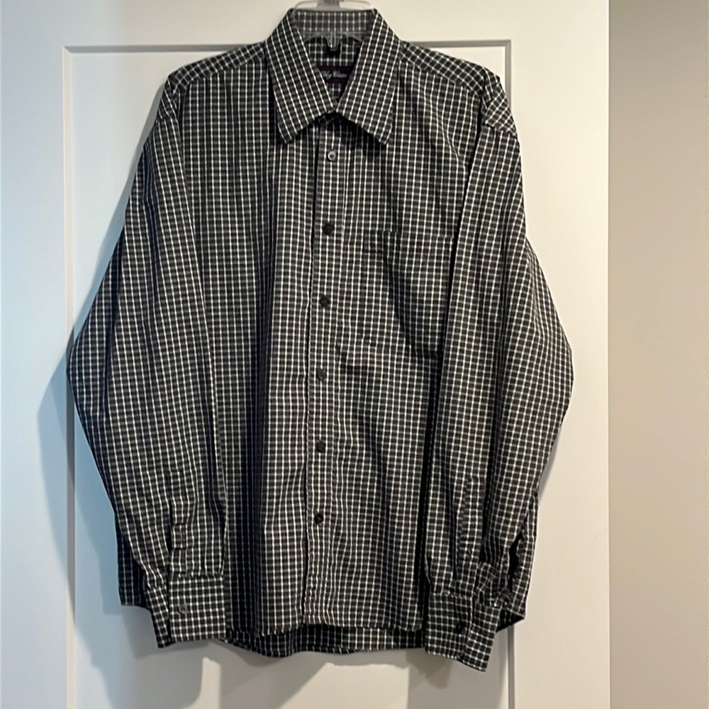 Men’s Oleg Cassini shirt
